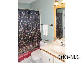 1303 Abbey Circle - Photo 12
