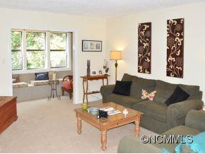 1303 Abbey Circle - Photo 5