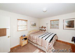 127 Sir Galahad Drive - Photo 11
