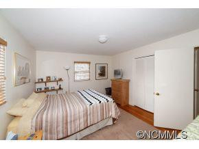 127 Sir Galahad Drive - Photo 12