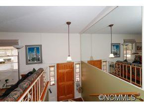 127 Sir Galahad Drive - Photo 4