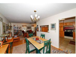 127 Sir Galahad Drive - Photo 7