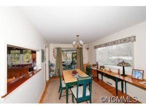 127 Sir Galahad Drive - Photo 8