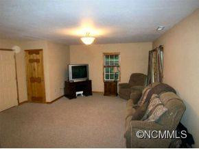 311 Hilltop View Drive - Photo 14