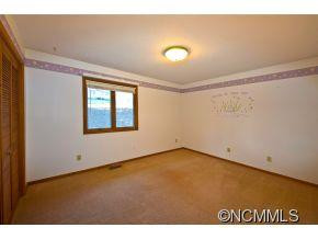 44 Hillside Dr. E - Photo 11