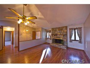 44 Hillside Dr. E - Photo 5