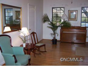 166 Maple Street - Photo 3