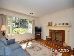 17 MAYWOOD RD - Photo 4