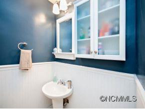 25 CHAPMAN STREET - Photo 8