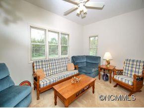 23 COUNTRY MEADOWS LANE - Photo 7