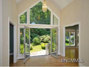 212 GREENLEAF DRIVE - Photo 3