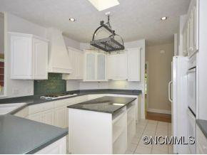 212 GREENLEAF DRIVE - Photo 6