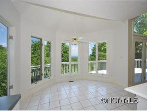 212 GREENLEAF DRIVE - Photo 7