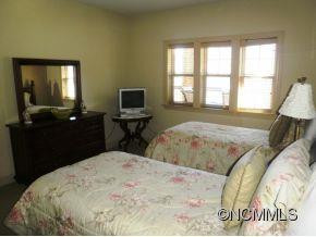 B202 Country Club Dr - Photo 6