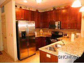 B202 Country Club Dr - Photo 9
