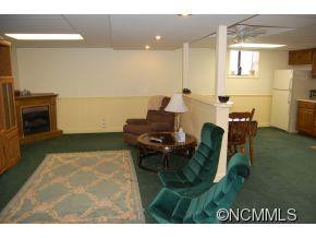 156 Deer Run - Photo 13