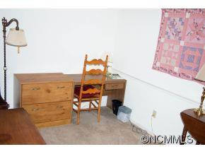 403 Abbey Circle - Photo 2