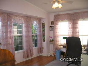 308 Forsythia Ct. - Photo 11