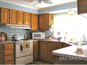 308 Forsythia Ct. - Photo 9