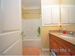 619 FERNCLIFF LN - Photo 13