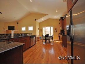 619 FERNCLIFF LN - Photo 3