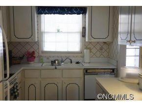 131 Clegwood - Photo 10