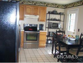 111 Ridgewood - Photo 5