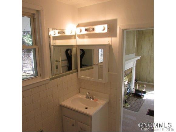  - Photo 9