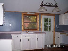 745 Little Creek Road - Photo 9