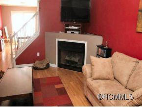 170 WILTSHIRE CIRCLE - Photo 2