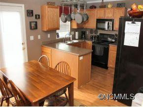 170 WILTSHIRE CIRCLE - Photo 5