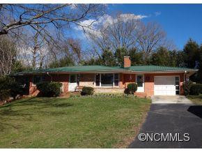 11 LOOKOUT LANE