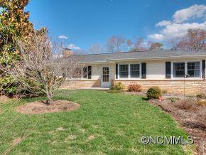 208 Stonewall Avenue - Photo 2