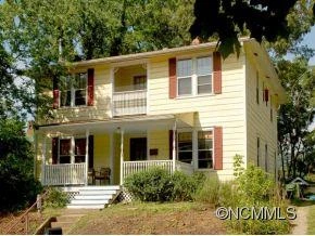 3 WOODLAWN AVENUE