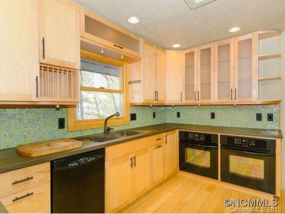 7 KENT PLACE - Photo 12