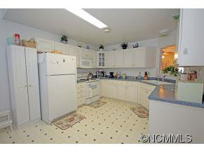1200 Beaverdam Street - Photo 2