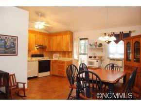 134 Glenview Drive - Photo 3