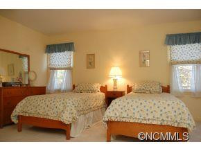 134 Glenview Drive - Photo 7