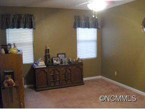 806 Abbey Circle - Photo 9