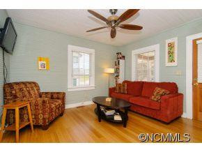 14 Roosevelt Street - Photo 5