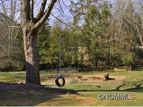 27 Meadowbrook Ave - Photo 4