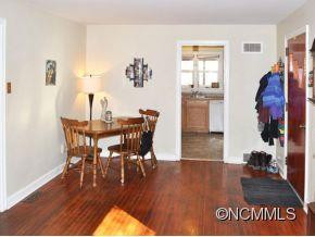 27 Meadowbrook Ave - Photo 6