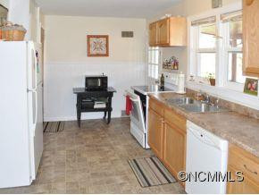 27 Meadowbrook Ave - Photo 9