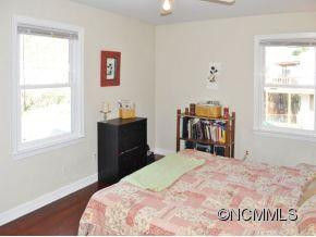 27 Meadowbrook Ave - Photo 10