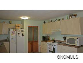 122 Robinson Road - Photo 12