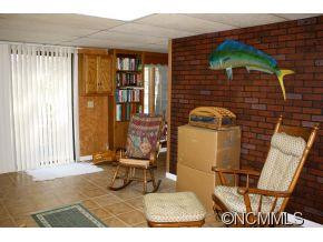 122 Robinson Road - Photo 16