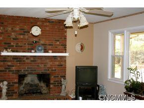 122 Robinson Road - Photo 8