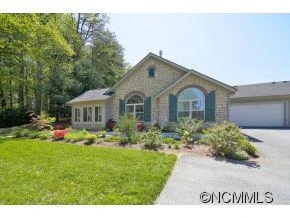 228 Summerfield Place
