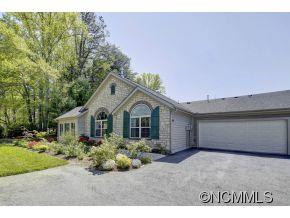228 Summerfield Place - Photo 2