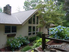 843 North Club Boulevard - Photo 2
